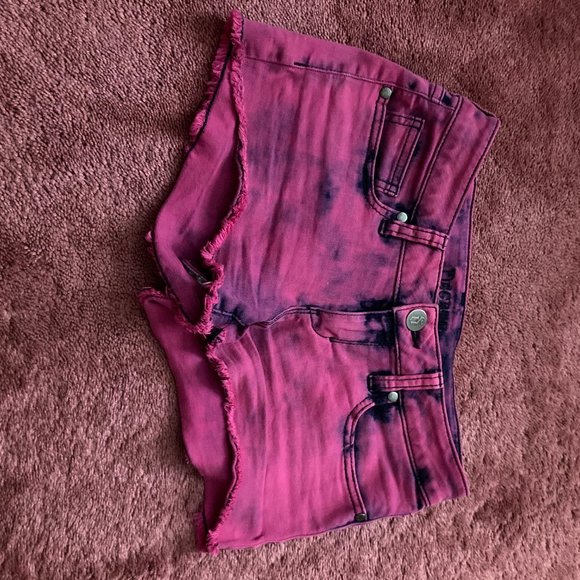 Hot Pink Acid Wash Demin Shorts - Picture 5 of 5